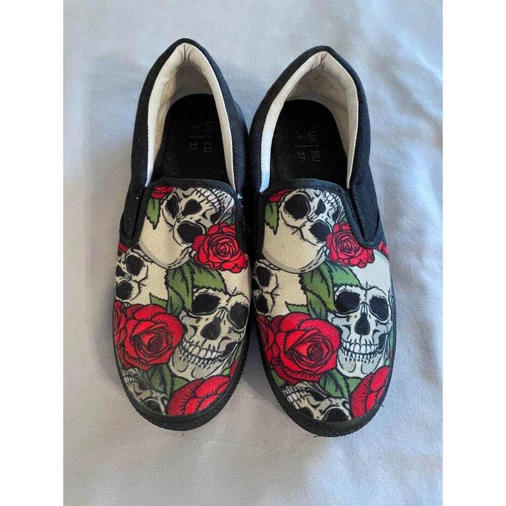 Unbranded Shoes Women Size 7 Skeleton Roses Pattern New Slip On